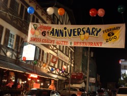 Banner 6. Jahrestag, Swiss Chalet, Balibago