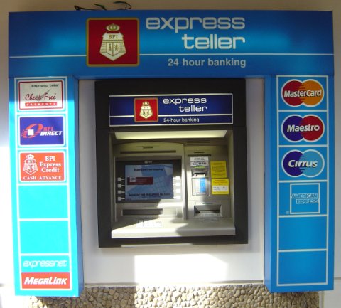 BPI ATM -Kredit Karten und Geldkarten an Geldautomaten